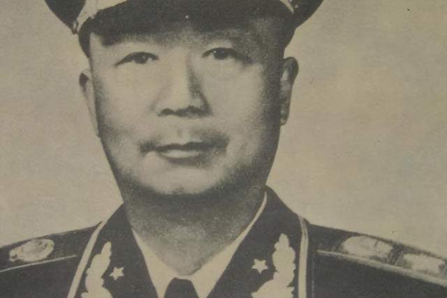 同样是搞核武器中国元帅带着大家胜利凯旋此国元帅被当场炸死